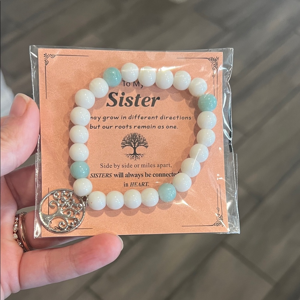 Elegant White and Blue Beaded “Sister” Bracelet Gift
